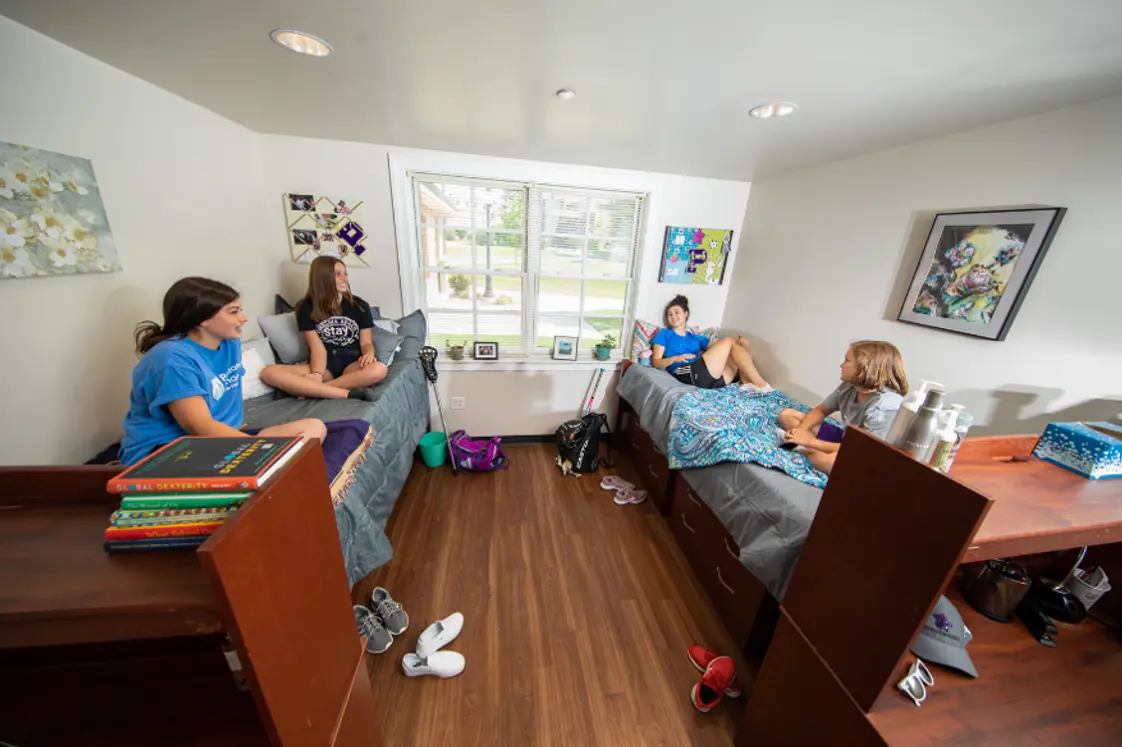 Quarto duplo em residence hall da Perkiomen School